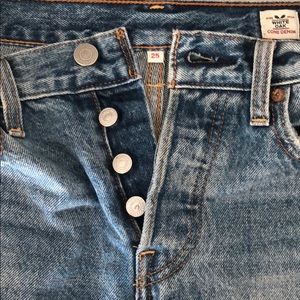 Levi’s Boyfriend Jeans // Medium Wash